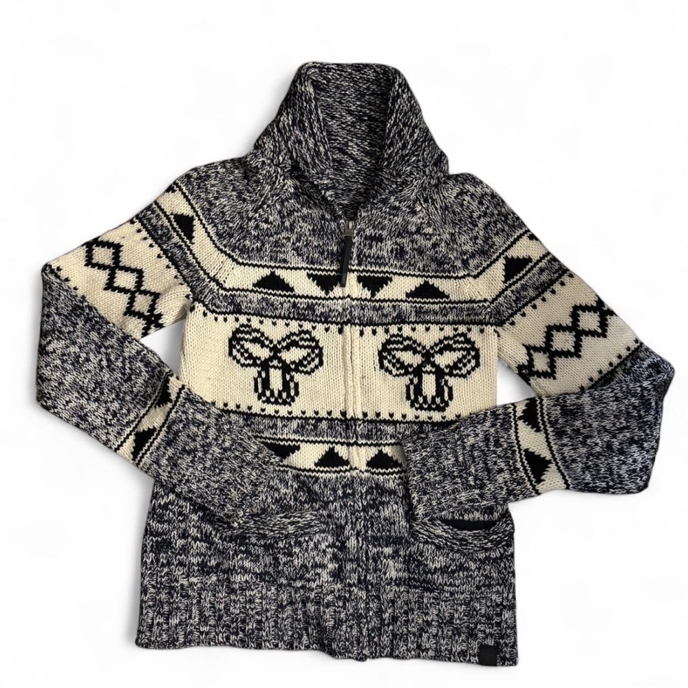 100% Lambswool TNA zip up